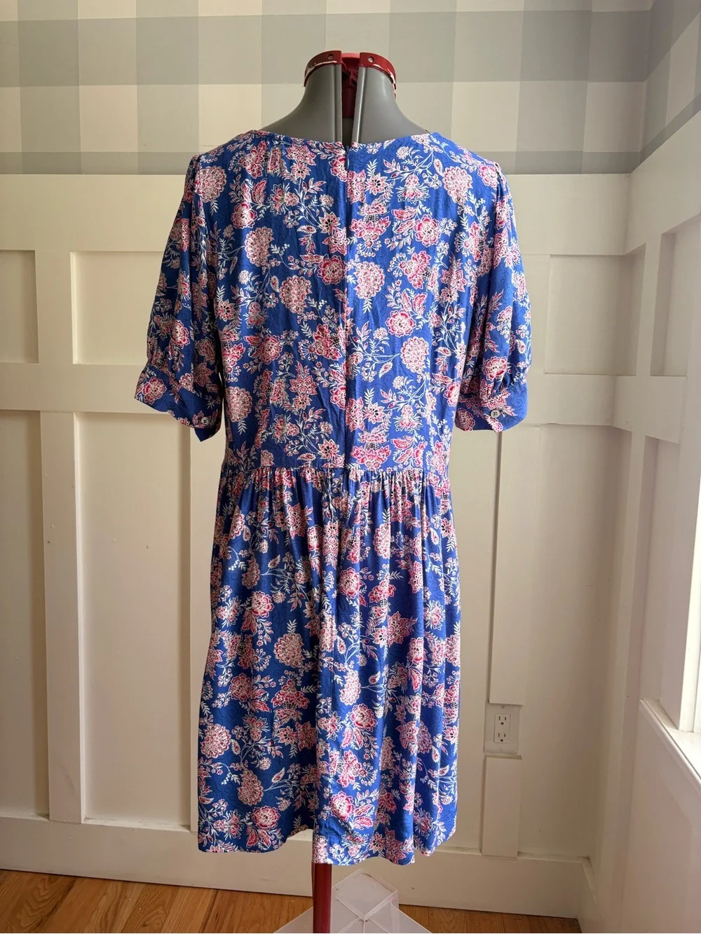 LOFT Blue Floral Scoop-Neck Mini Dress 12 - Picture 6 of 9